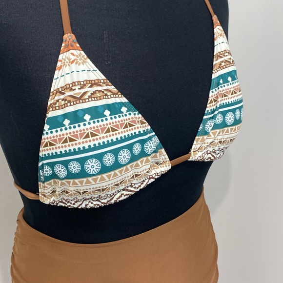 NWOT Trendy Tribal Print Halter Bikini Set - High Cut Hollow Out 3-Piece |Size L - Picture 8 of 13